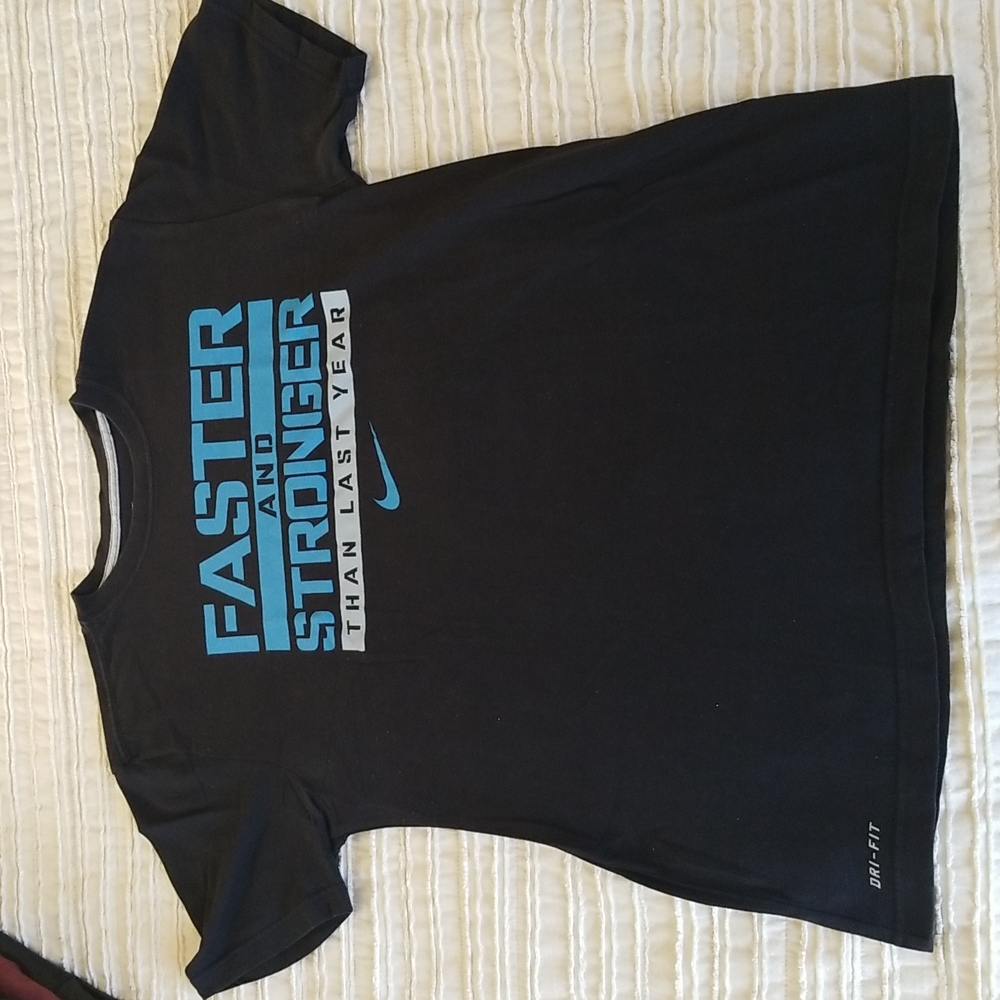Nike dri-fit t-shirt